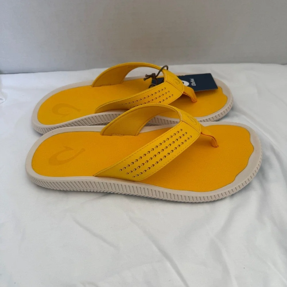 OluKai Ulele Sandals Mens 15 Yellow Hibiscus Water Resistant 10435-3H3H NWT